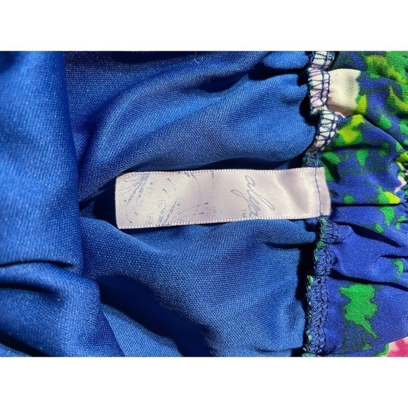 Alya Women's Blue Floral multi color mini skirt. Elastic Waist. Size Small - Picture 3 of 7